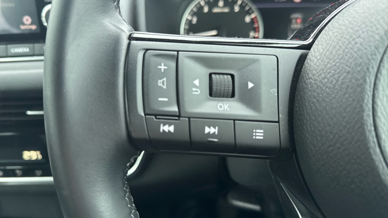 Nissan Qashqai 1.3 DiG-T MH Acenta Premium 5dr Petrol Hatchback